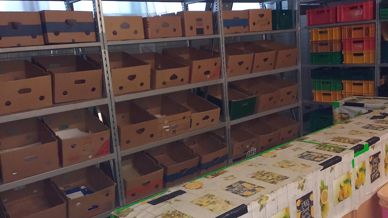 Sortierraum in der Tafel